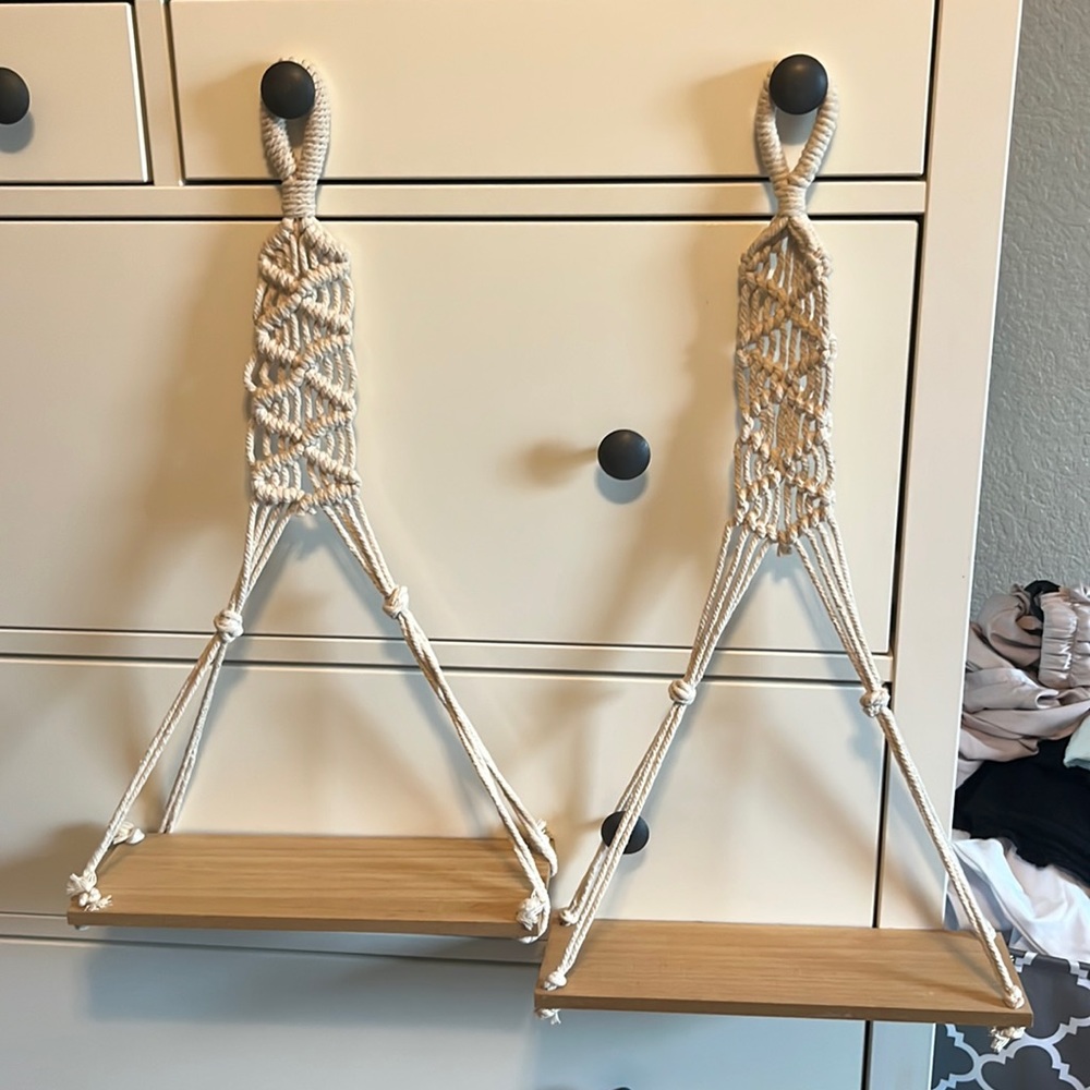 Hanging shelves!!